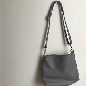 SHOULDER/CROSS BODY/SLING BAG